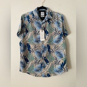 Essex Crossing stretch men’s shirt size small